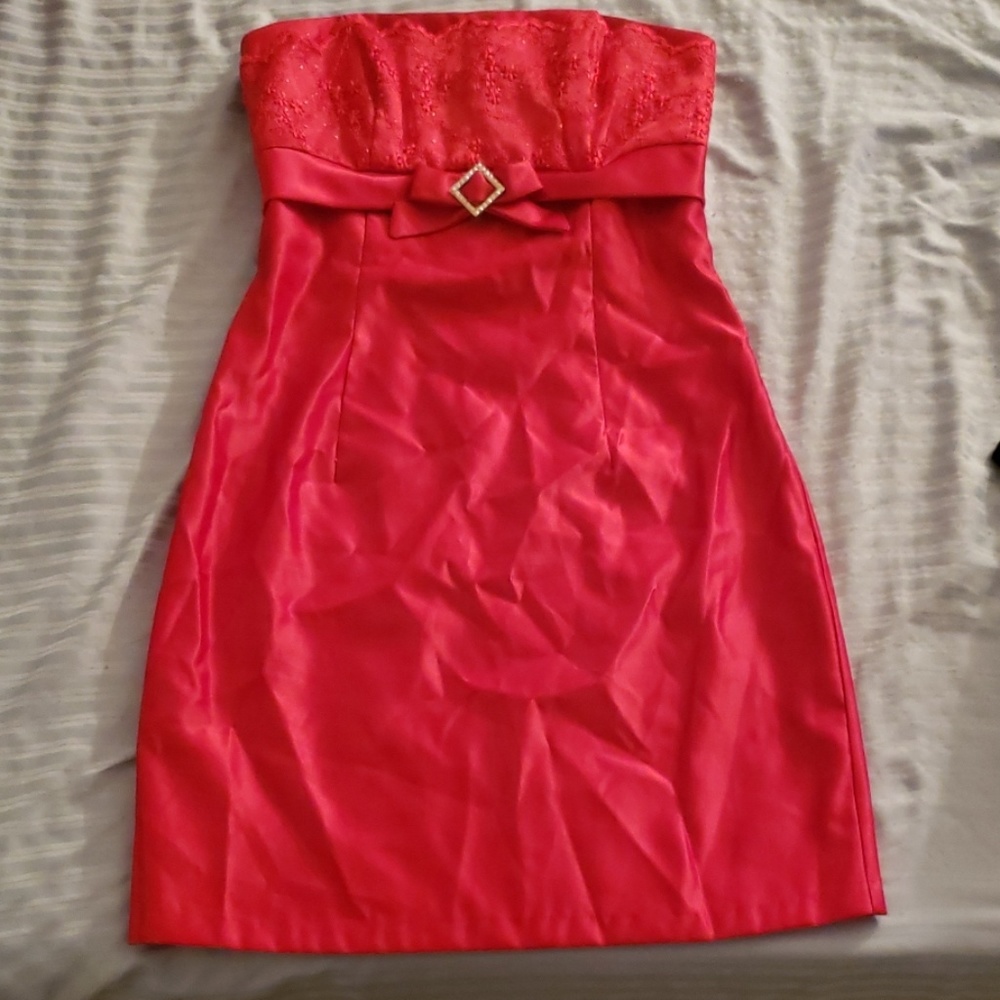 Strapless dress
